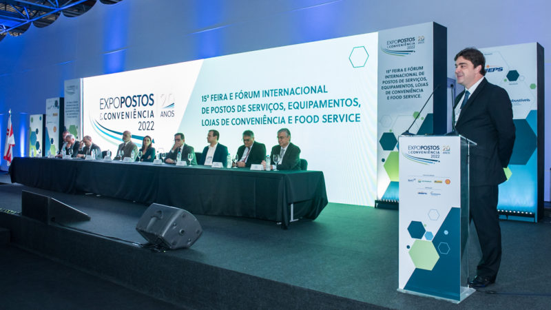 BRASILCOM participa do Fórum Internacional de Postos de Serviços, Equipamentos, Lojas de Conveniência e Food Service