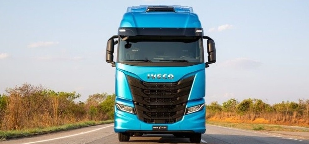 PARCERIA COM IVECO É MAIS UM BENEFÍCIO QUE A BRASILCOM OFERECE A SUAS ASSOCIADAS (junho 2023)